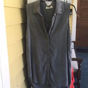 Bella Dahl split lower back blouse